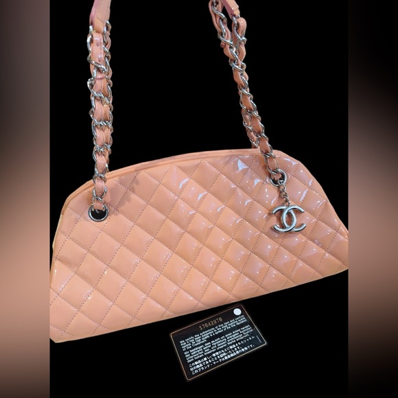 Chanel chain bag - Picture 3 of 4